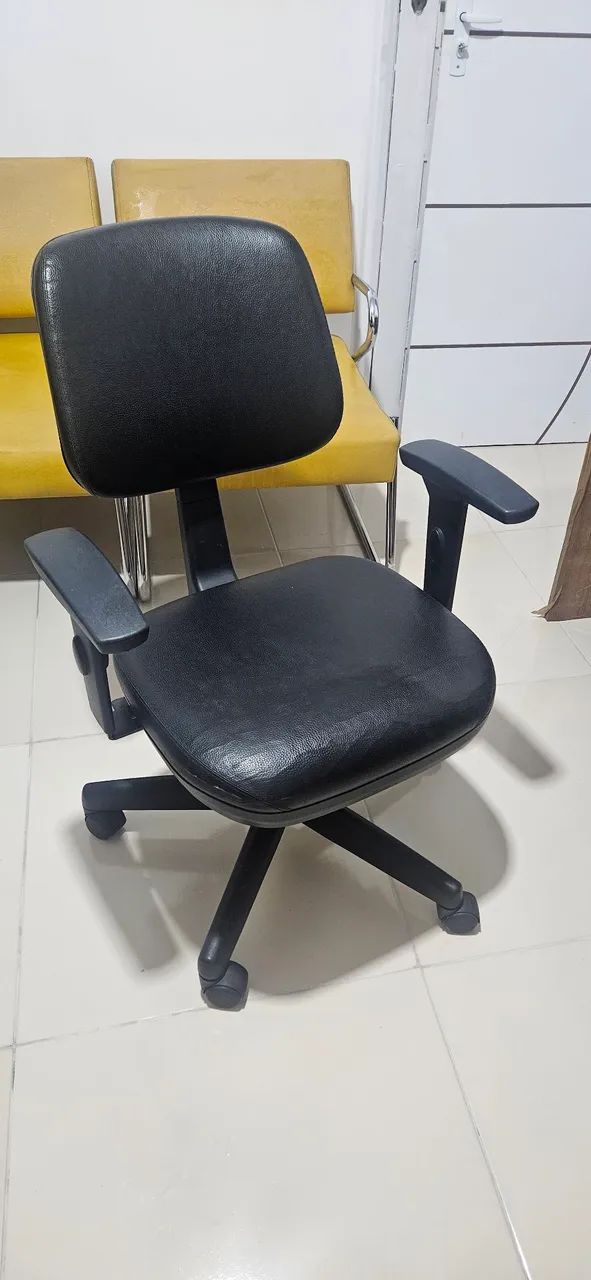 POLTRONA ESCRITÓRIO CADEIRA