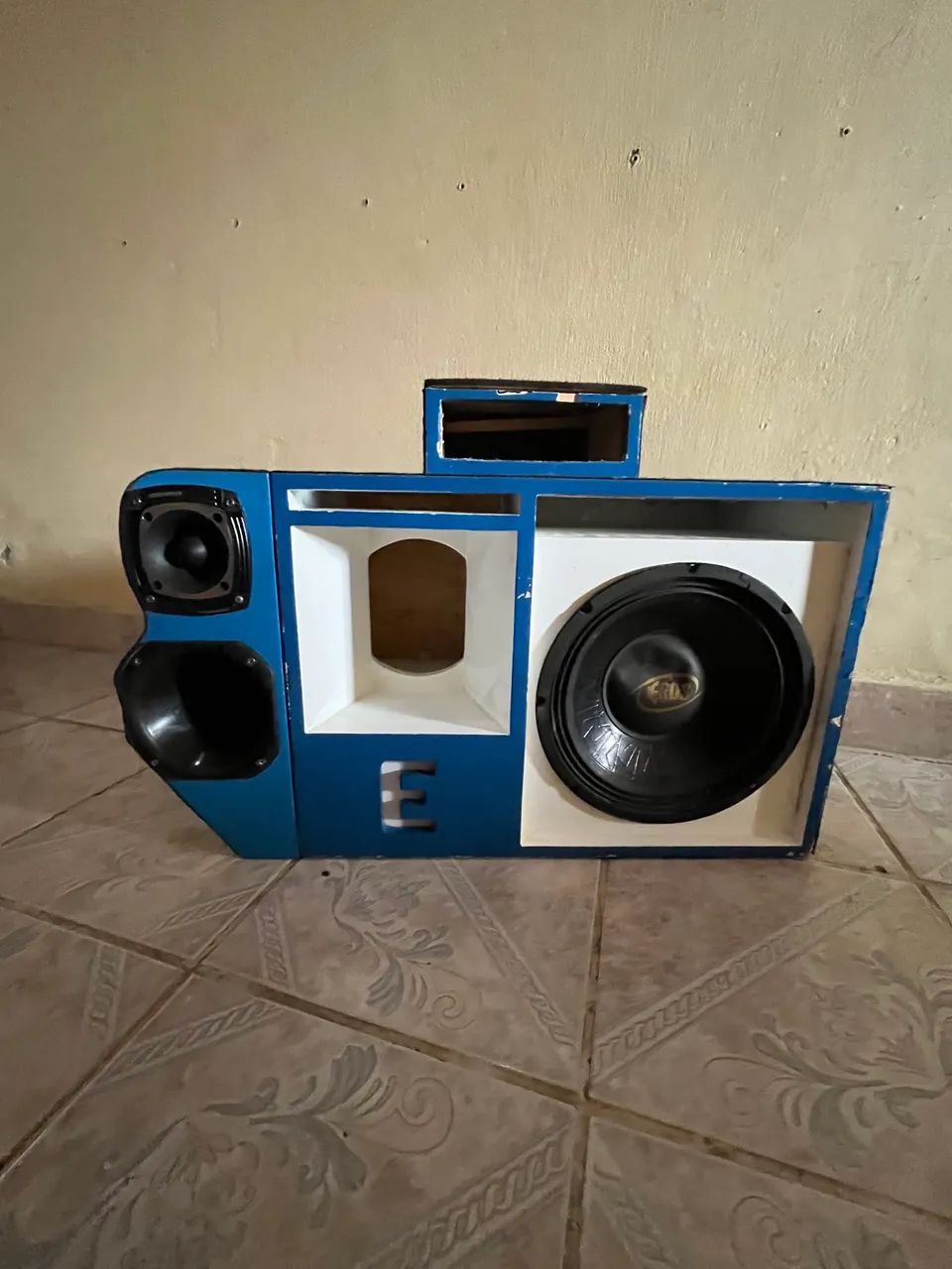 Vendo caixote de som 