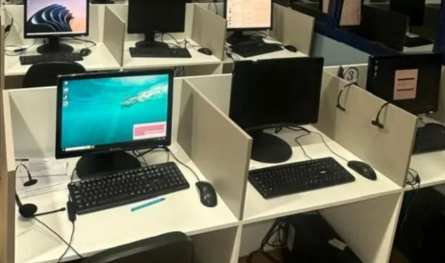 Mesa e cadeira para call center - Foto 4