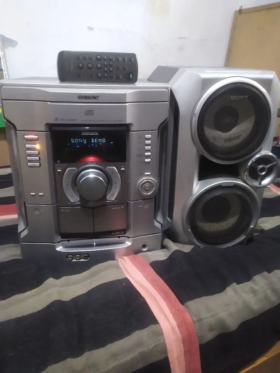 Microsystem Sony HCD-RG111 c/controle  - Foto 4