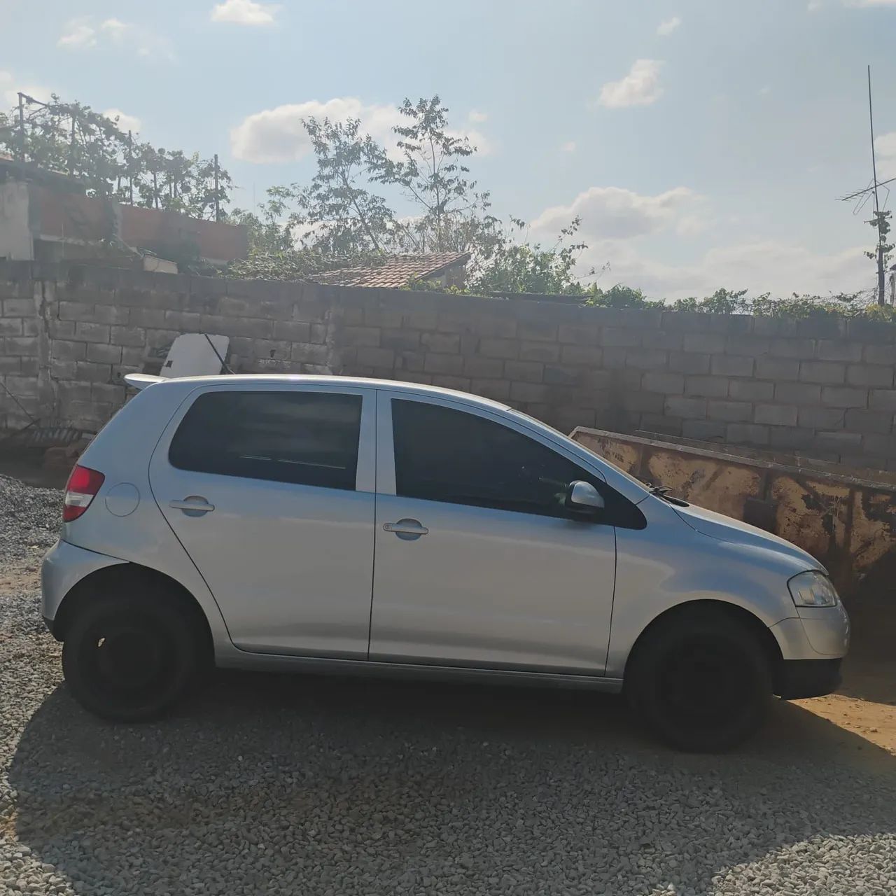Volkswagen Fox Fox Plus 1.0Mi/ 1.0Mi Total Flex 8V 4p 2010