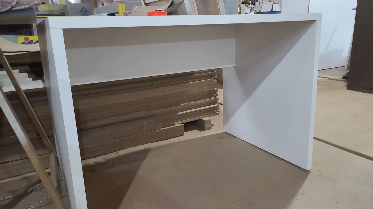 Mesa de trabalho - Foto 2
