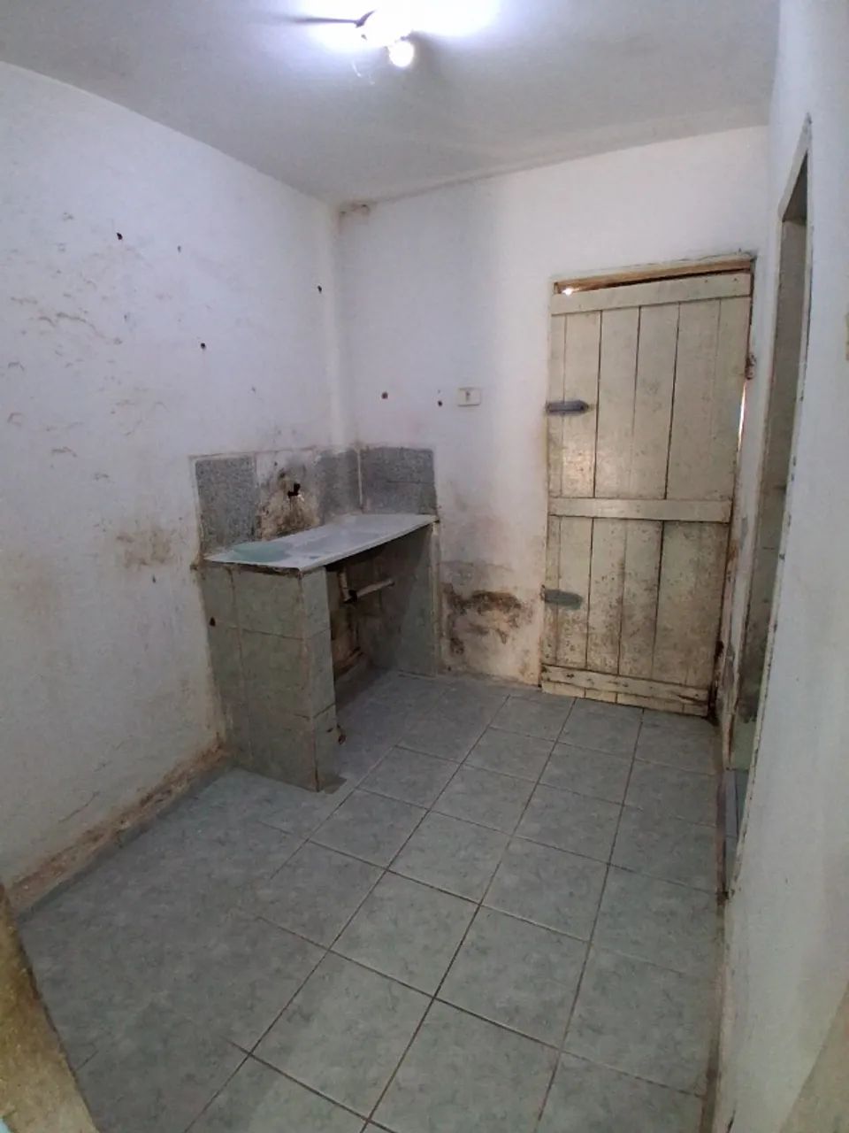 Aluga-se casa 2 quartos Fundão  - Foto 4