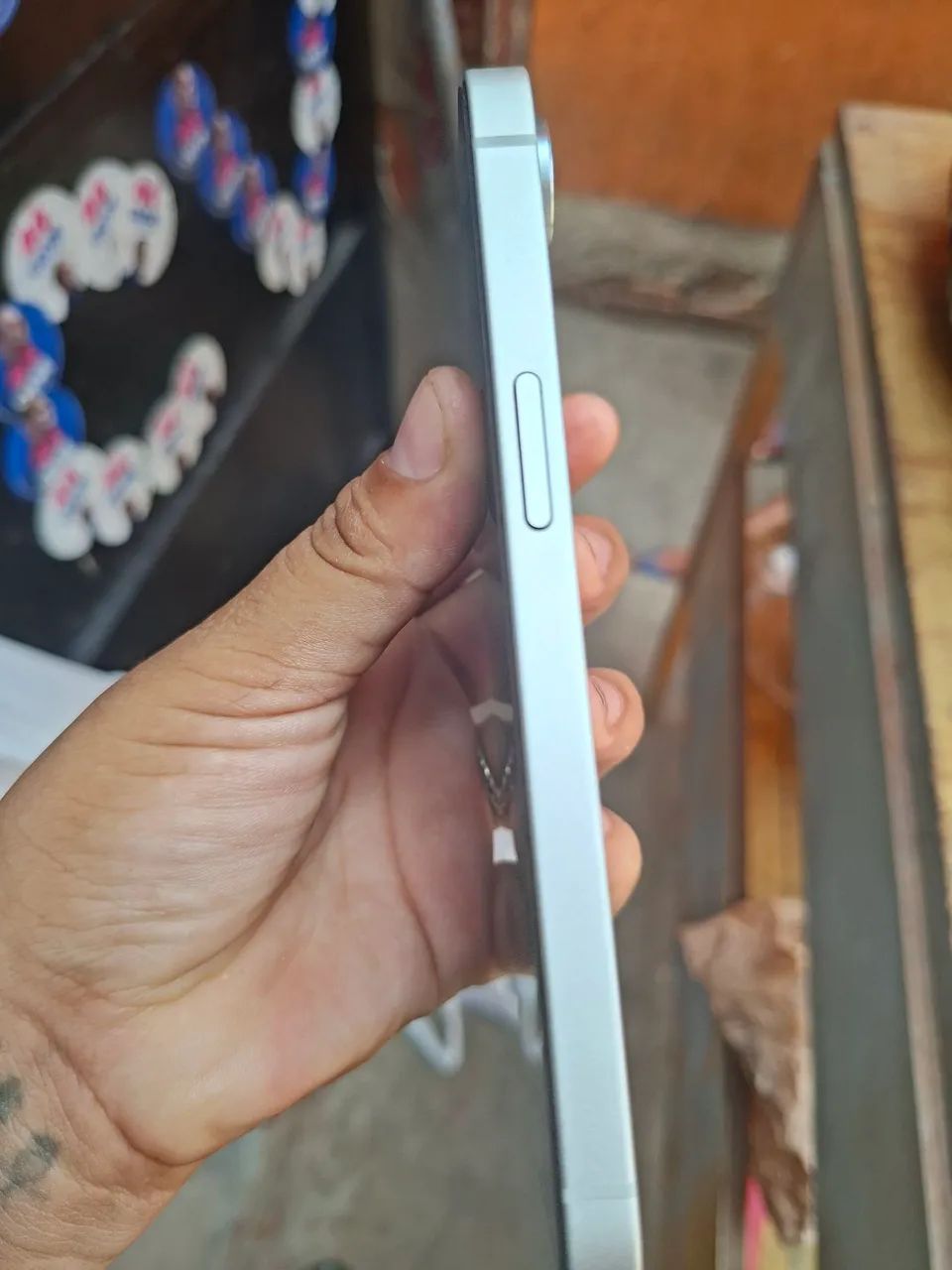 iPhone 16e ? R$ 4.100 - Foto 2