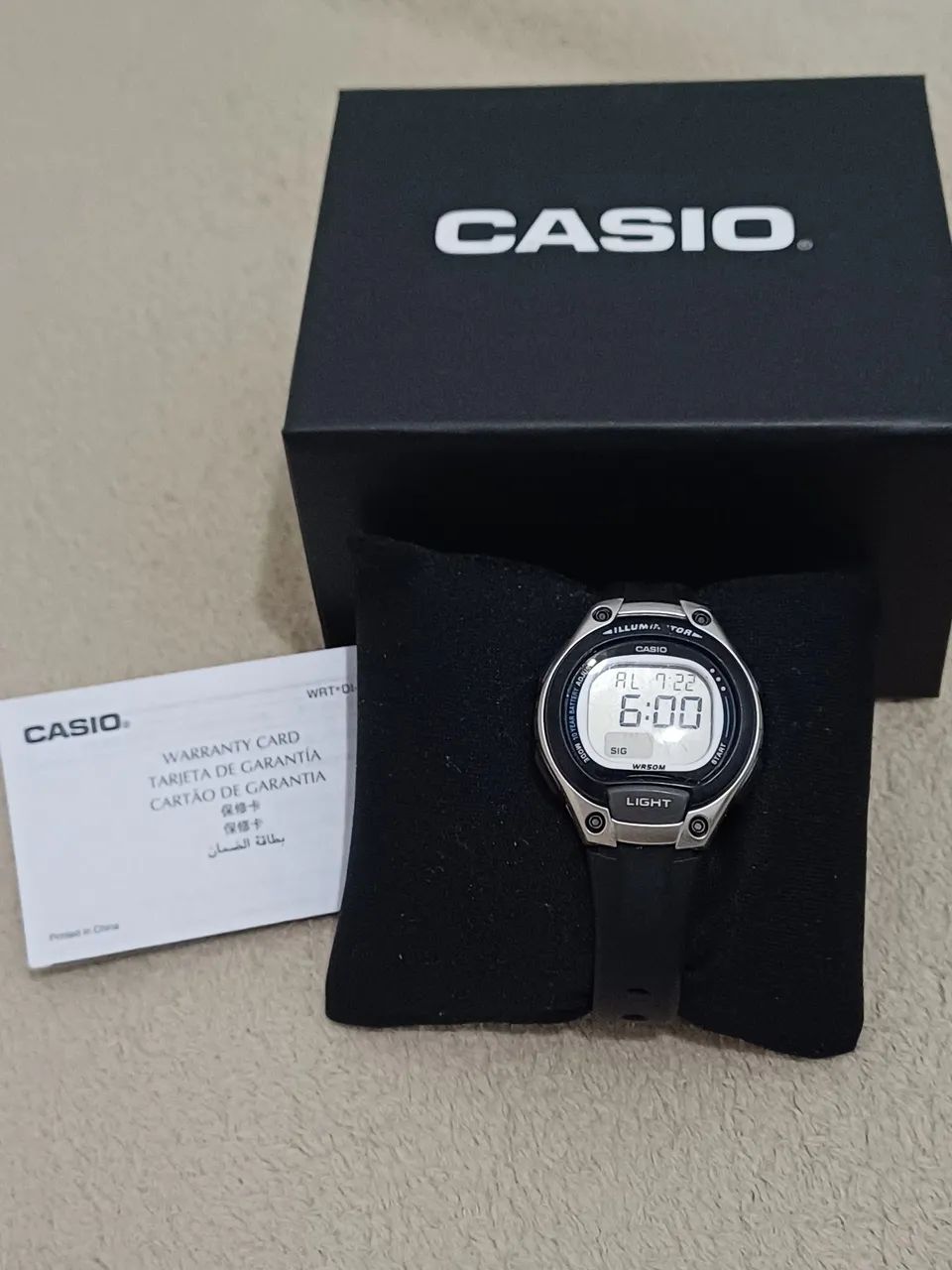 Relógio infantil usado poucas vezes na caixa 