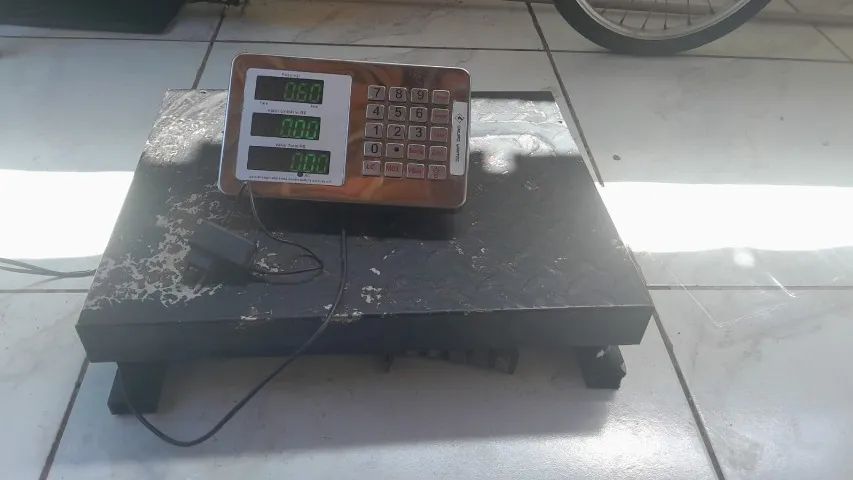 BALANÇA DE PLATAFORMA 400 KG - NOVA! 