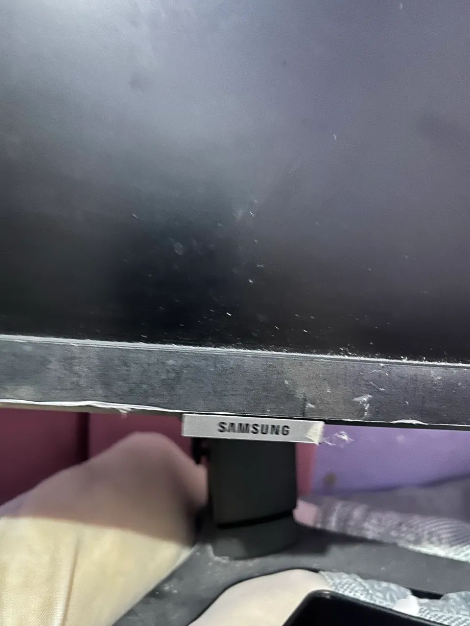 Samsung Odyssey G40 25  - Foto 2