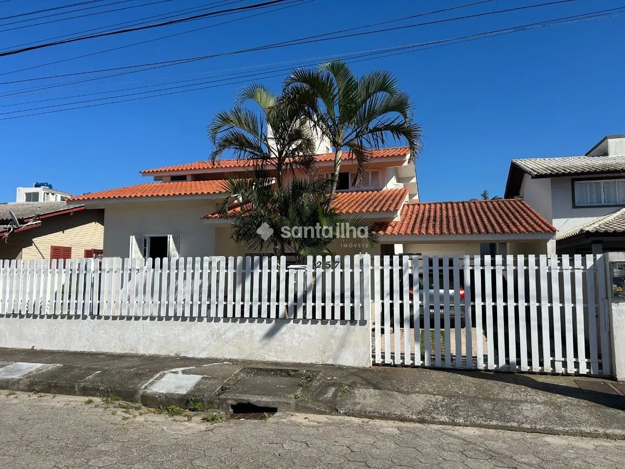 Casa com 4 dormitórios à venda, 300m² - Campeche - Florianópolis/SC - Foto 2