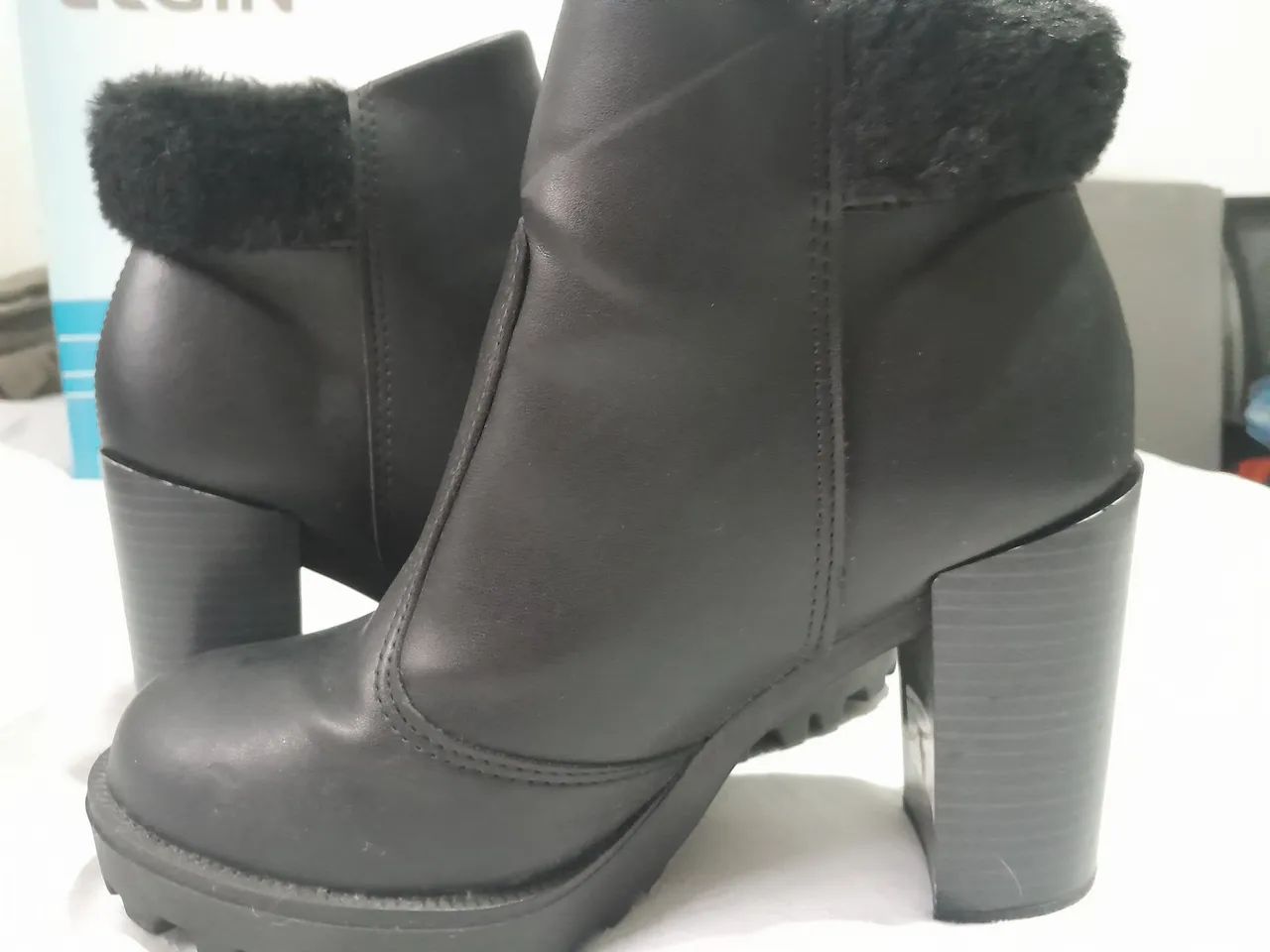 BOTA MOLECA NÚMERO 36