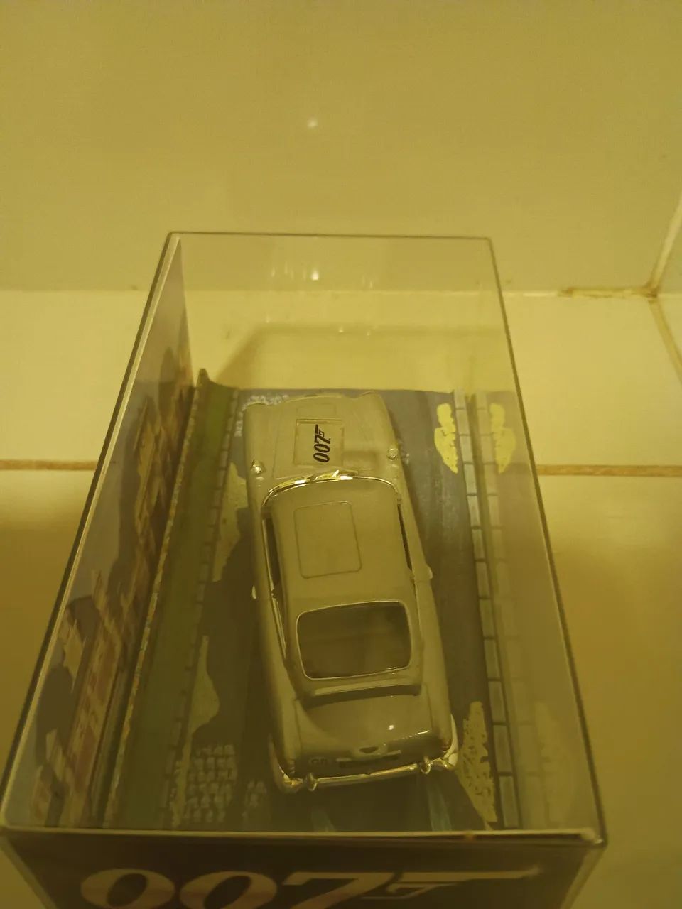 Miniatura aston martin db5 thunderball james bond 007 1:43 - Foto 4