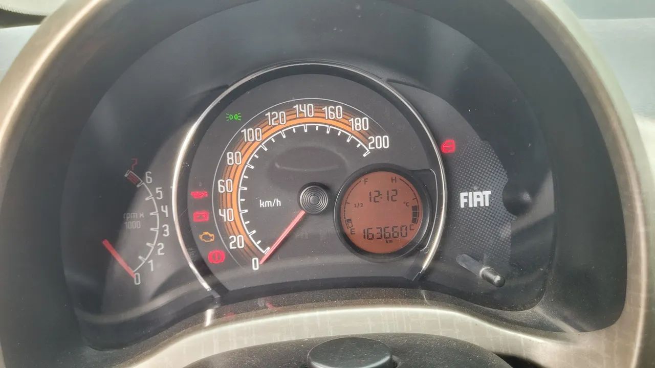 Fiat Uno WAY 1.4 EVO Fire Flex 8V 5P 2011 - Foto 5