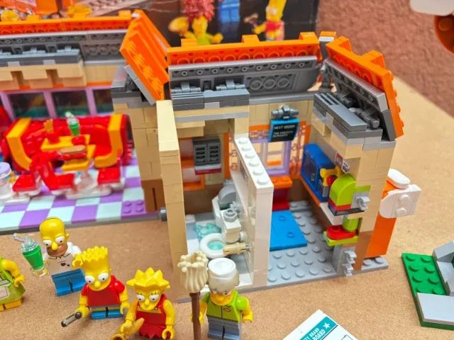 Lego The Simpsons Lanchonete Krusty Burger  - Foto 3