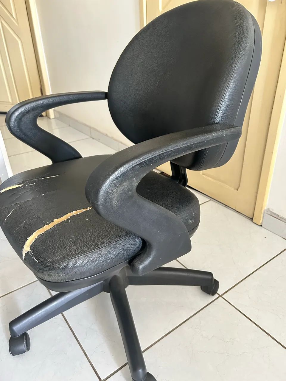 CADEIRA ESCRITÓRIO 