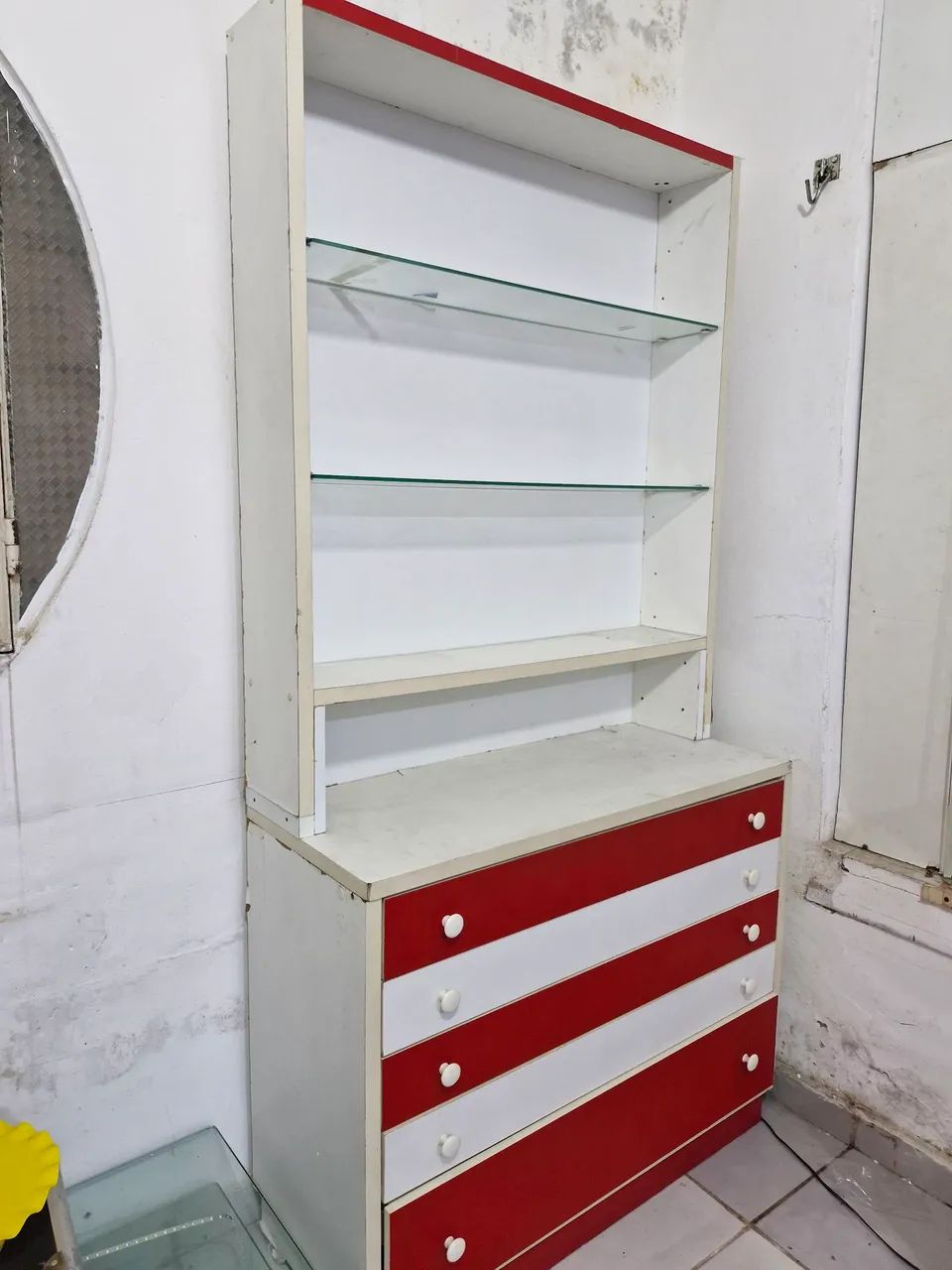 Vitrine lojas mdf e vidro - Foto 2