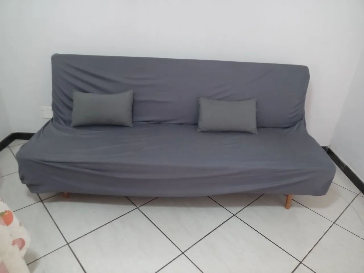 Cama casal e solteiro, sofá cama, geladeira, fogão... - Foto 4