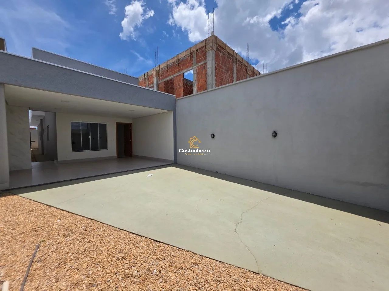 Casa Nova 03 Quartos sendo 01 Suíte Plena - Plano Diretor Sul