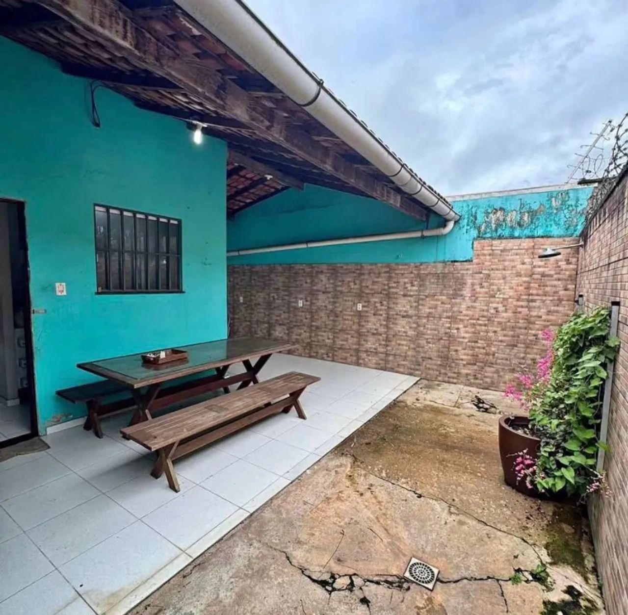 AM-vende-se casa em Serra 