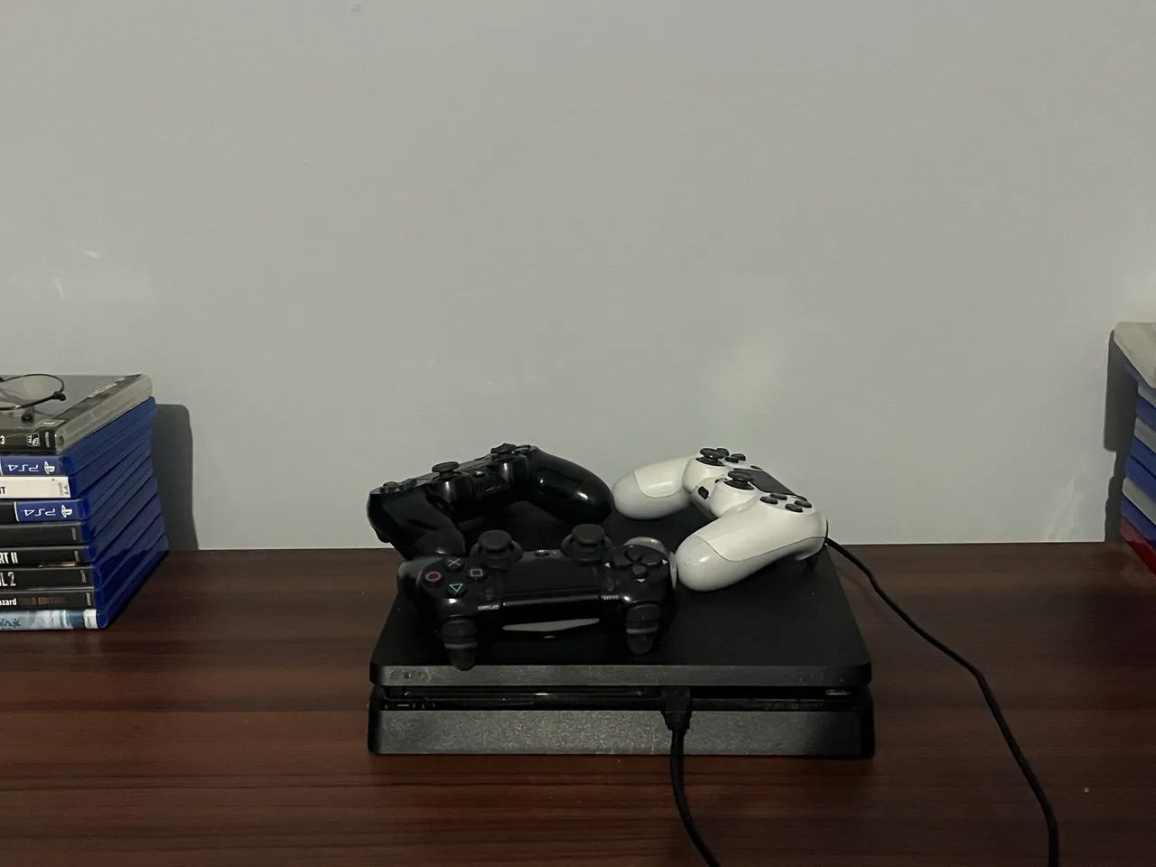 Vendo play 4 com controles e jogos - Foto 4
