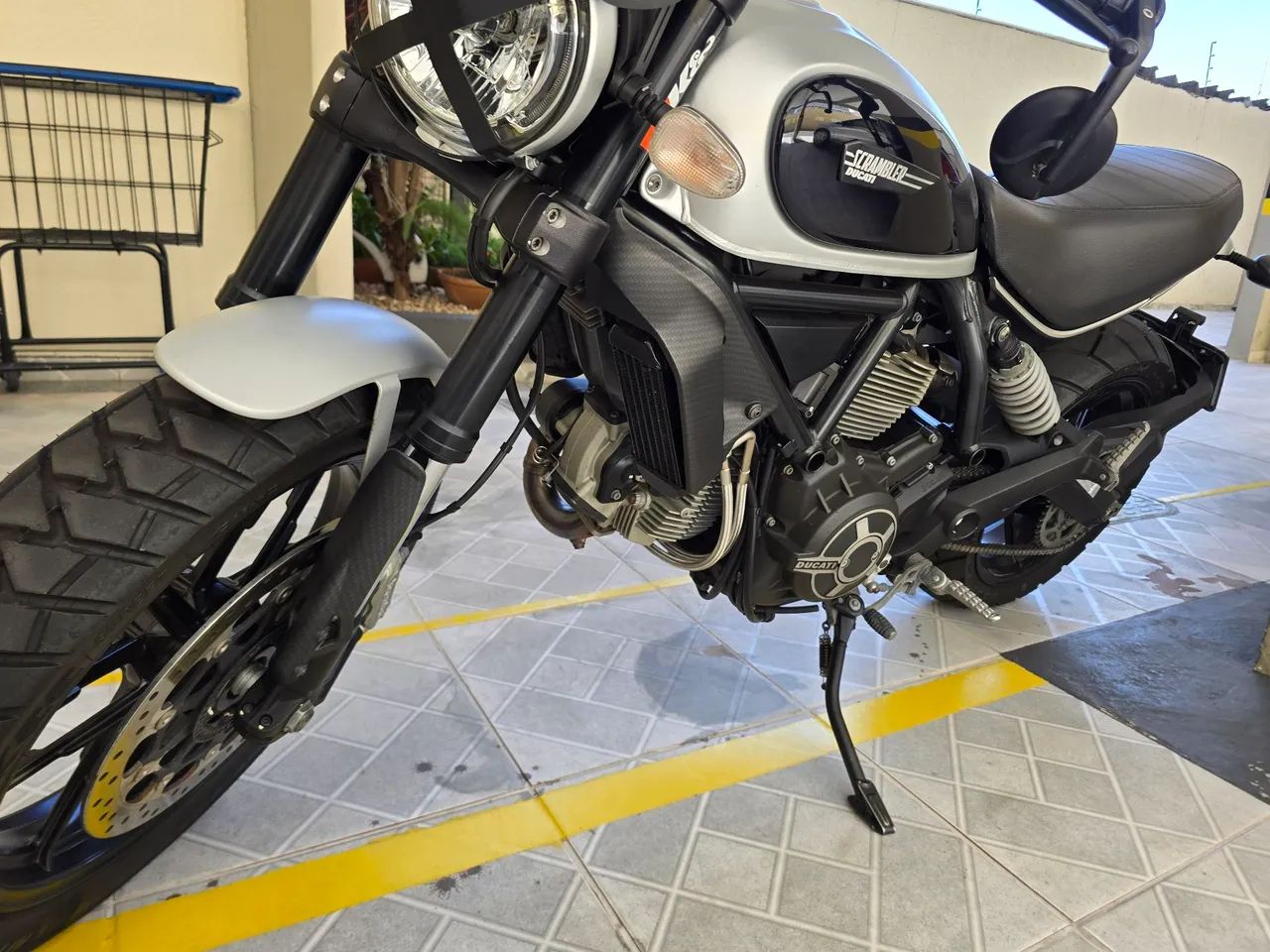 Ducati scrambled icon 800cc 2018 - Foto 4