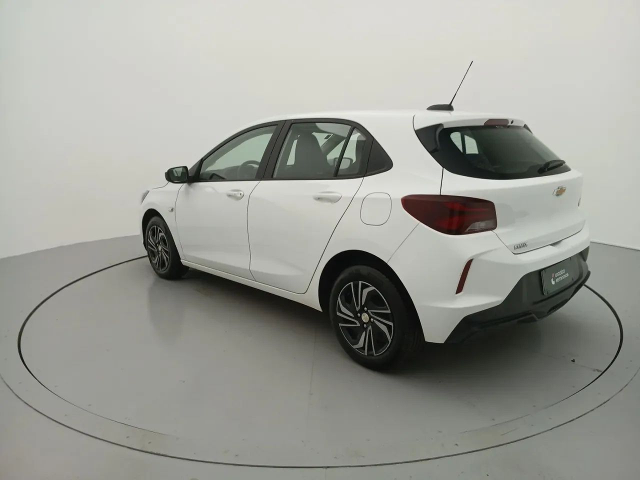 Chevrolet Onix Hatch 1.0 12V Flex Mec. 4P, foto 3 de 18