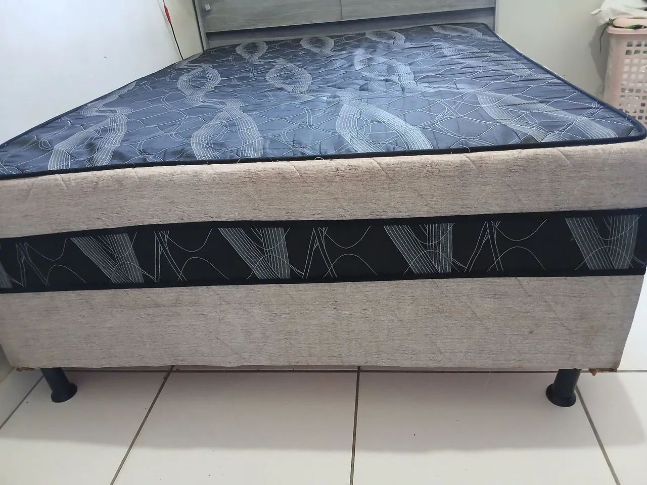 Vende-se cama com cabeceira  - Foto 2