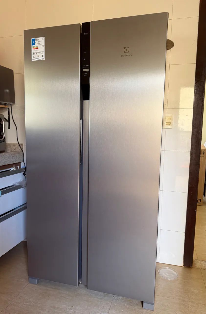 VENDO GELADEIRA ELETROLUX 2 PORTAS
