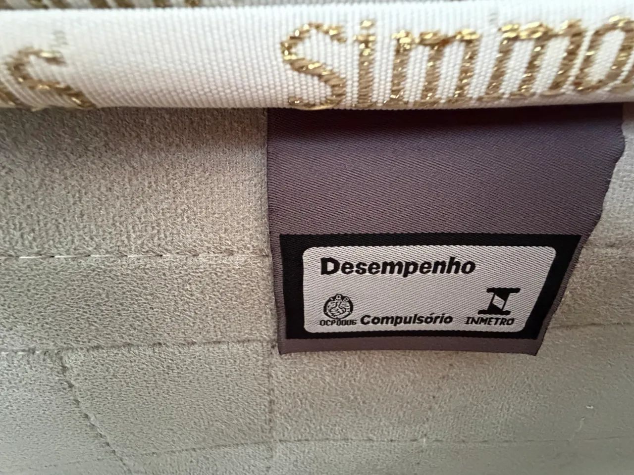 Colchão Simmons Queen - hiper soft macia 