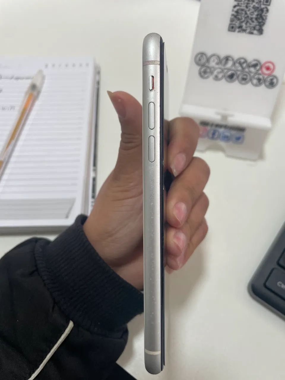 IPHONE XR 64gb BRANCO  - Foto 2