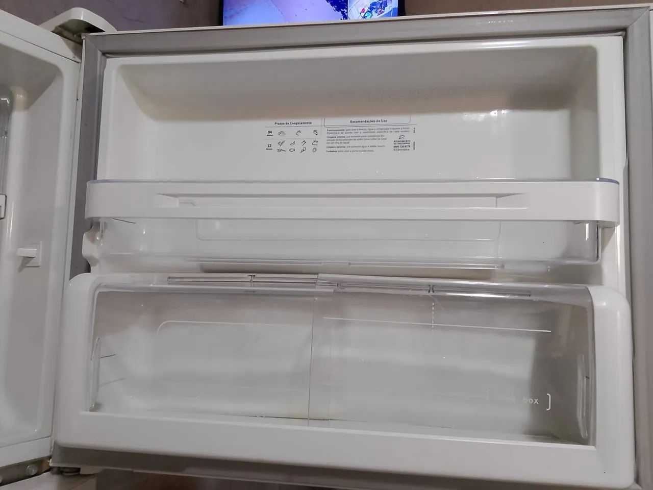 Vende-se está geladeira Electrolux Frost Free  - Foto 3