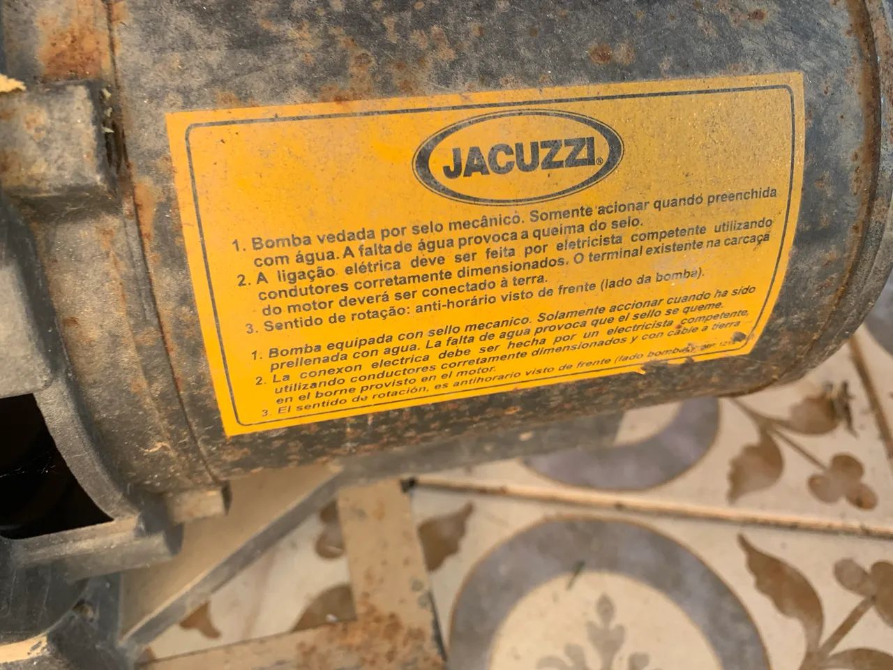 Filtro e bomba de piscina jacuzzi funcionando - Foto 4