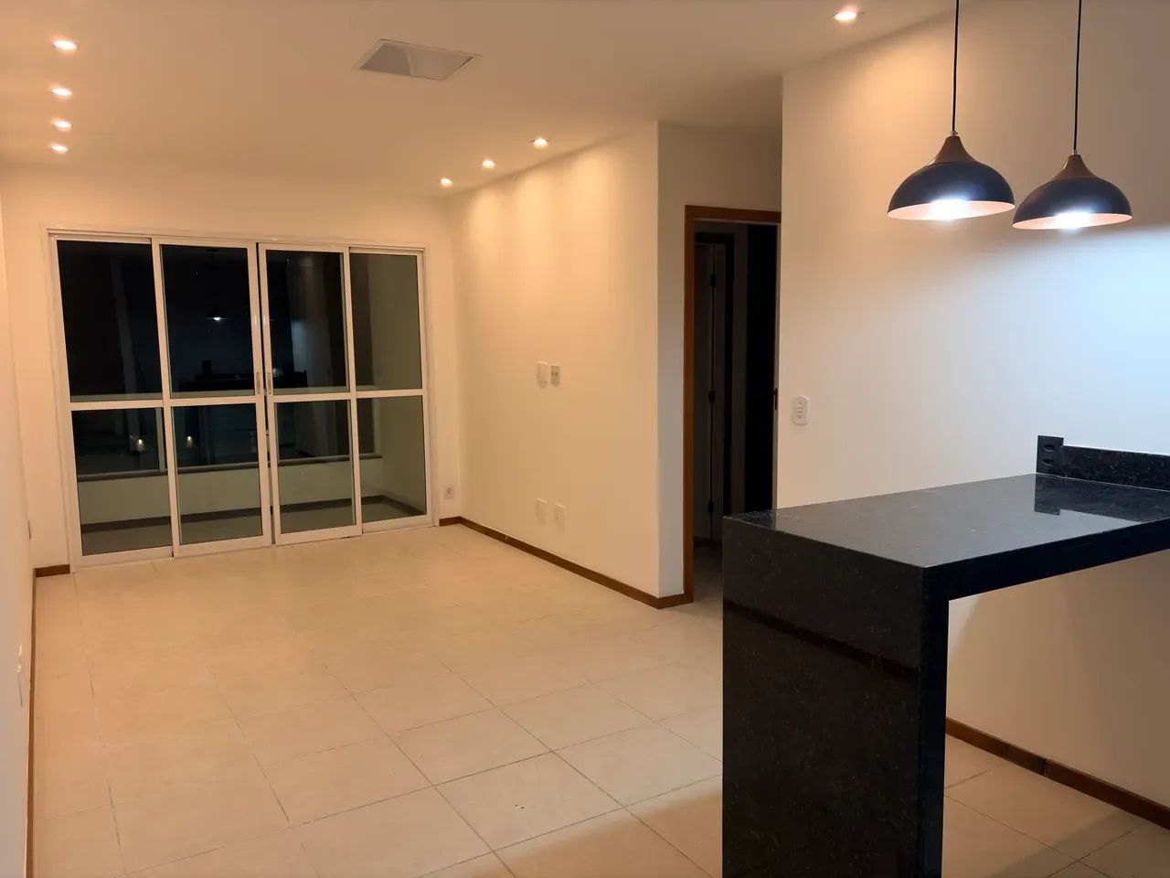 Apartamento para aluguel com 70 metros quadrados com 2 quartos - Foto 2