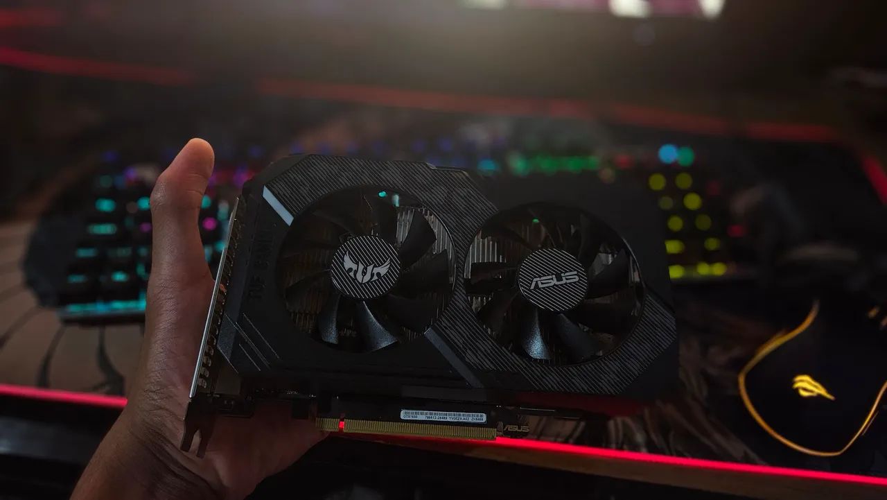 GTX 1650 ASUS TUF Gaming 4GB - Impecável (Dual Fan)