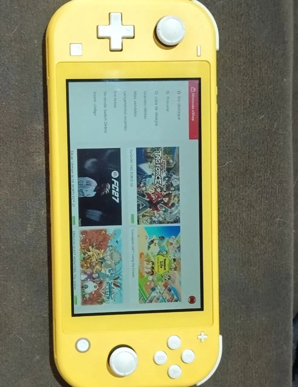 Nintendo Switch lite amarelo com cabo USB tipo C 