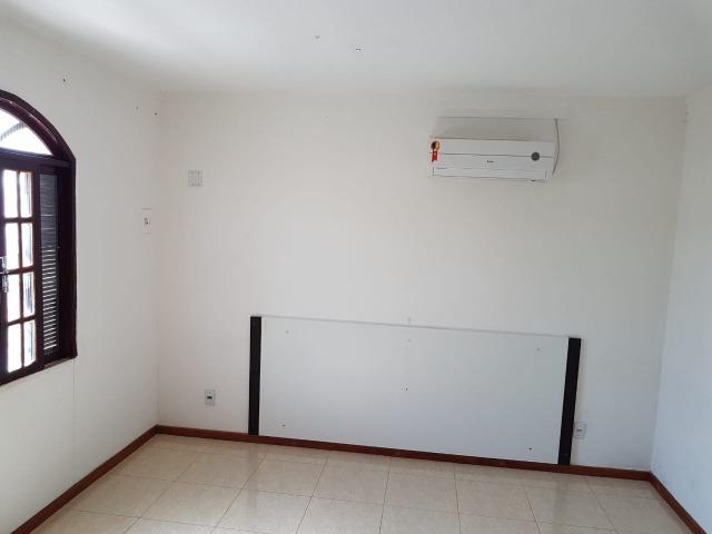 Itapuã Salvador Casa de 4/4 com 2 andares, rua sem saída - Foto 5