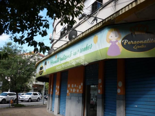 Loja comercial à venda em Passo da areia, Porto alegre cod:LO0374