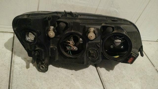 Farol esquerdo Chevrolet Omega 2011 - Foto 5