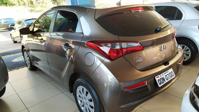 HYUNDAI Hb20 1.0 Unique - Foto 5