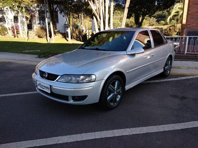 Gm - Chevrolet Vectra Expression