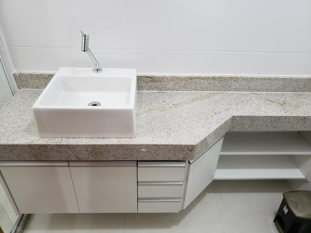 Apto de luxo, 3 suítes, 2 vagas de garagem de frente à praia - Foto 11