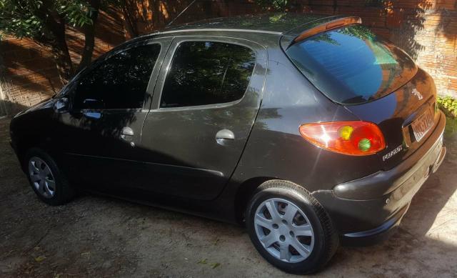 Peugeot 206 em dias completo, preço negociável - Foto 2