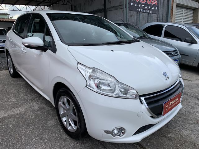 Peugeot 208 2014 completo financio!!