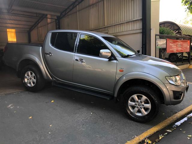 Mitsubishi l200 triton 2011/2012 3.2 hpe 4x4 cd 16v turbo intercooler diesel 4p automátic - Foto 2