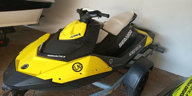 Jet ski spark 2015