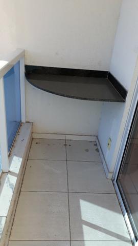 Excelente apt 2 qts com suite, closet e vg em Campo Grande - Foto 3