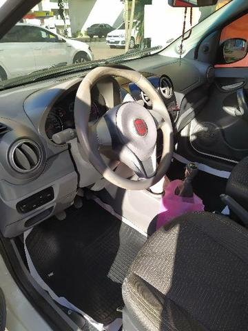 Vende_se carro muito bom só viajar