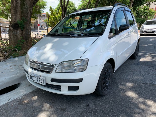 FIAT IDEA 1.4 ELX AR CONDICIONADO