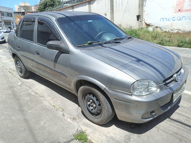 VENDO CORSA CLÁSSIC LIFE 4 PORTAS