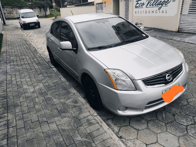 SENTRA 2.0 2010