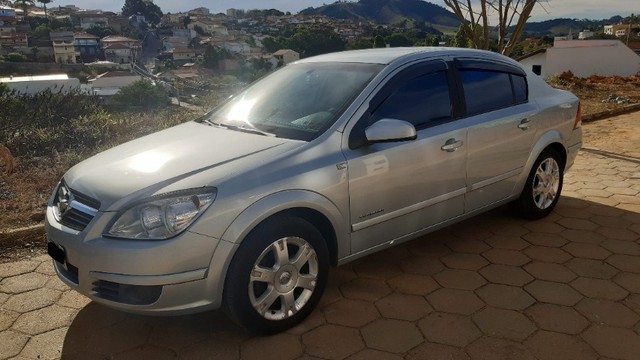 VECTRA SEDAN EXPRESSION 2008