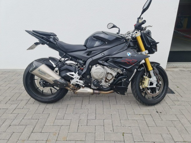 BMW S1000R